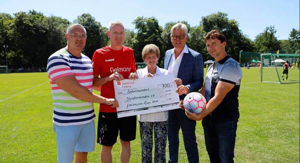 Heizung- Sanitärbau Leipzig GmbH stattet Wohnungen, Gewerbe und Hotelanlagen im Raum Leipzig und Berlin mit hochwertigen Heizungs- und Sanitäranlagen aus. Dabei setzen wir auf Erneuerbare Energien.